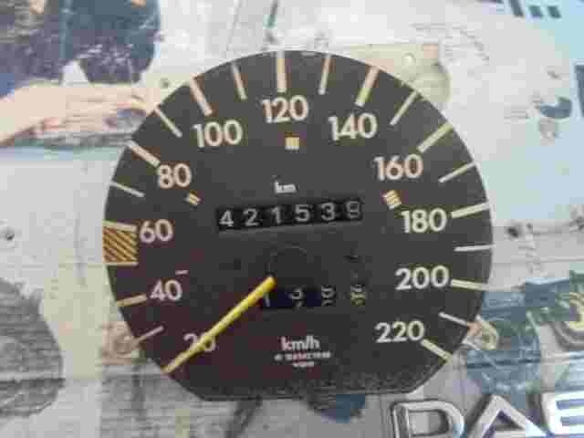 Tachometer Mercedes-Benz E-Klasse W124 VDO 1245427006 124 542 70 06 Km 421539