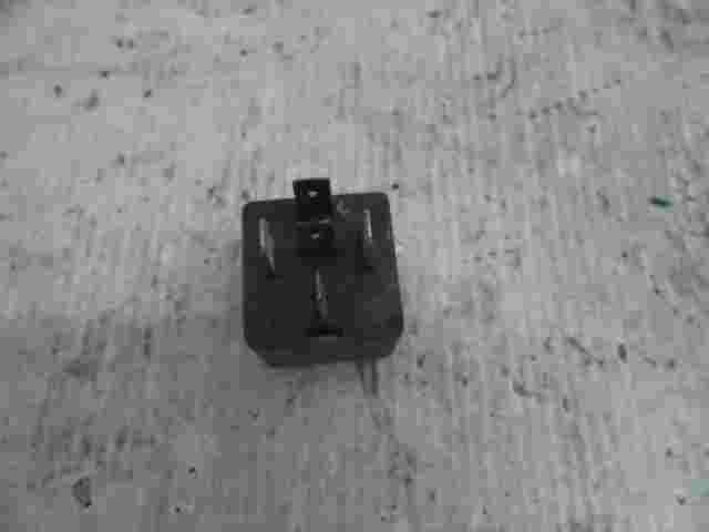 Relais Alfa-Romeo 145 7688773 Bitron 12V 20A PA66-GF30