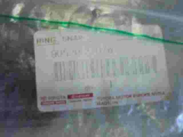 1 stuck Ring Snap  Toyota Vitz Aygo 9052027076 90520-27076