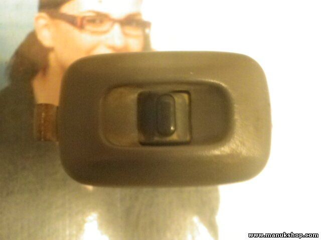Fensterheber schalter Nissan Pick-Up King Cab D22 829602S700 82960 2S700 2S702