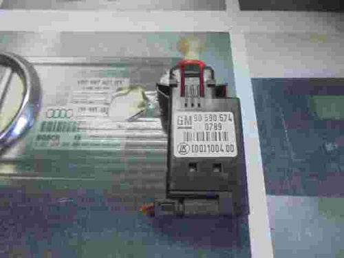 Schalter Kupplungsschalter Opel Astra G 90590574 GM 90 590 574