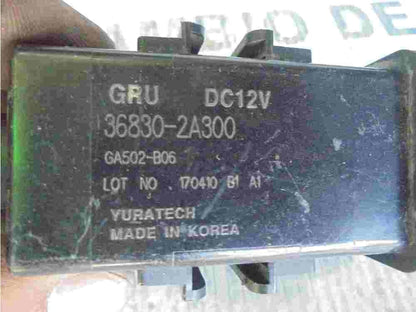 Glühkerzen Relais Kia Hyundai 368302A300 36830-2A300 368332A000  36833-2A000