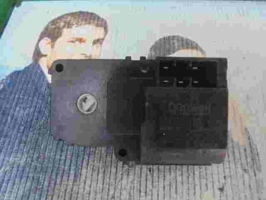 Stellmotor Heizung  Kia Carnival H4007301801B28 H40073-0180 1B28 H400730180