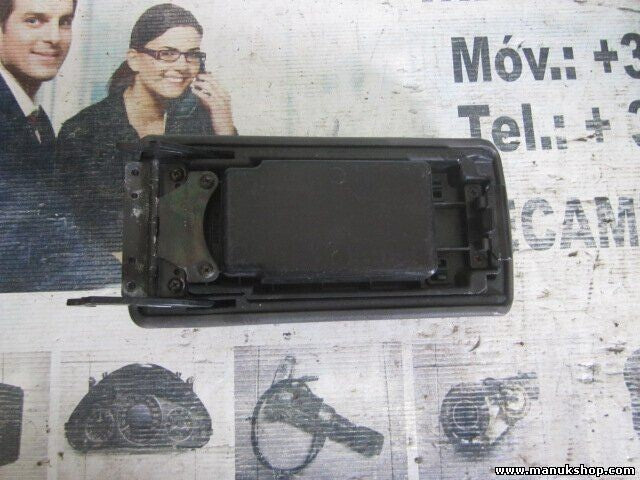 Armlehne Mitsubishi Montero Pajero MR298257 MR 298257