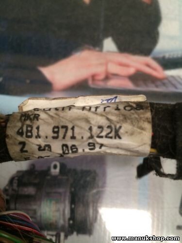 Anschlussstecker Audi A4 A6 A8 4B1971122K 4B1 971 122 K
