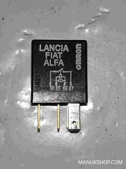 Relais Klimaanlage Fiat Alfa Romeo Lancia Omron I II297/87 12V 34F231003 B047