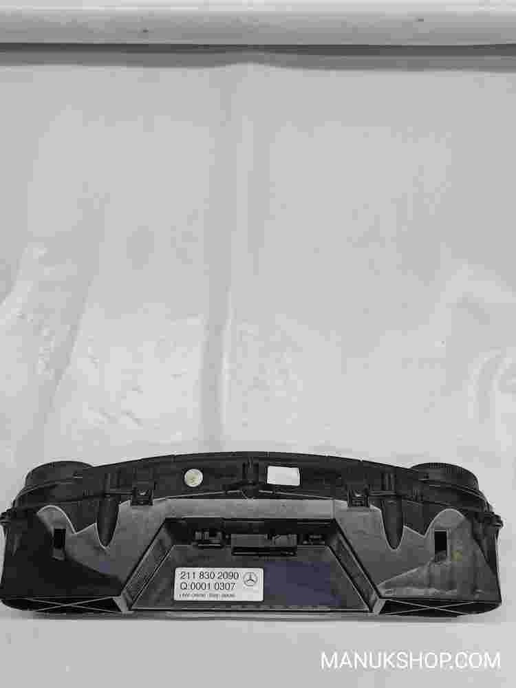 Klimabedienteil Mercedes E-Class W211 2118302090  Q 0001 0307 HW 0806 SW 3806
