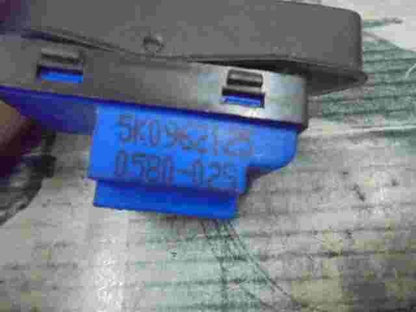 ZV Zentralverriegelungsschalter VW Golf VI 5K0962125 5K0 962 125 058002S