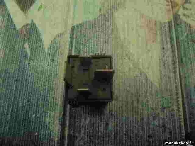 Batterie Trennrelais Mercedes-Benz W163 ML A0025421519  HELLA 4RA00779302
