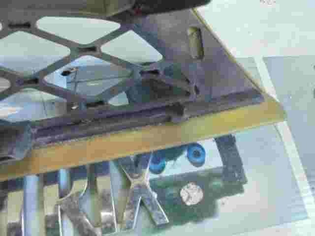 Frontgrill Grill Kühlergrill Ford Focus 1 2M518200DBW 2M51 8200 DBW