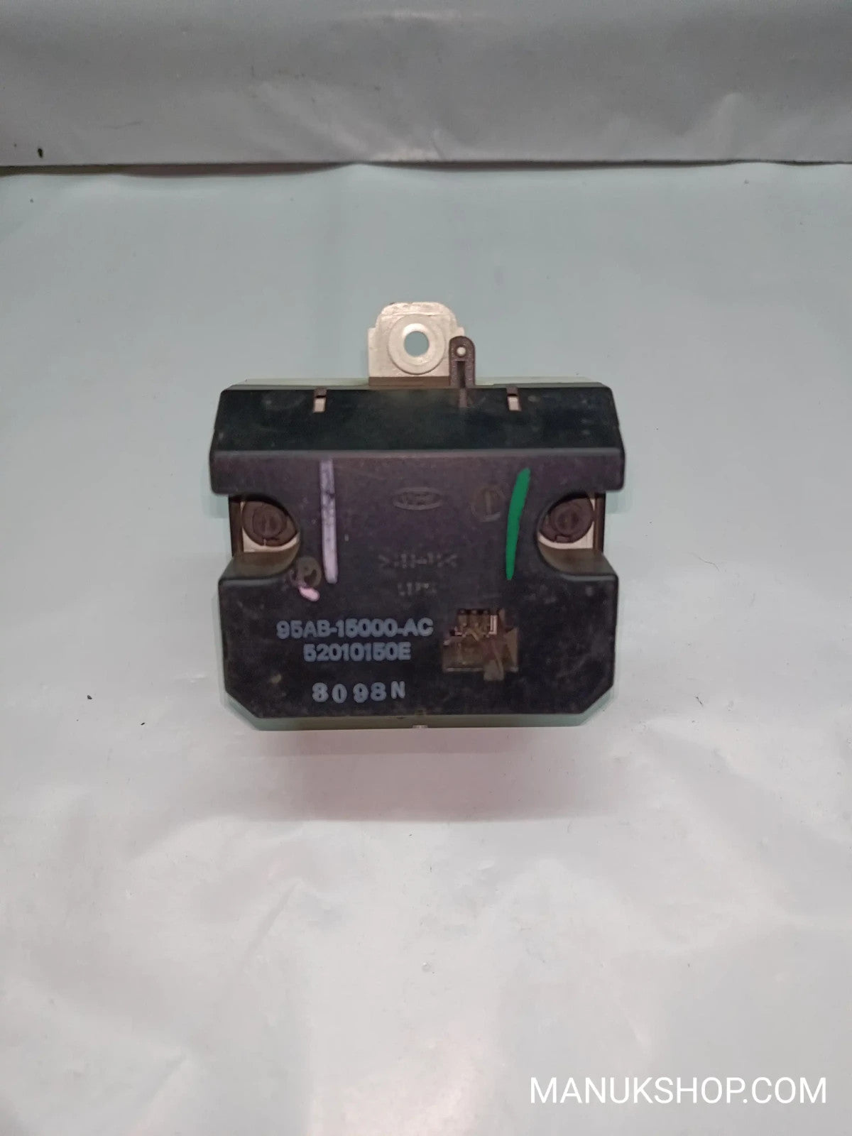 Uhr Digitaluhr Warnblinker schalter Ford 95AB15000AC 95AB-15000-AC 52010150E