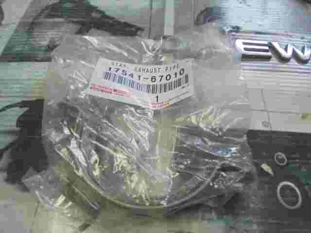 Stay Exhaust Pipe  Toyota Land Cruiser Prado  1754167010  17541-67010
