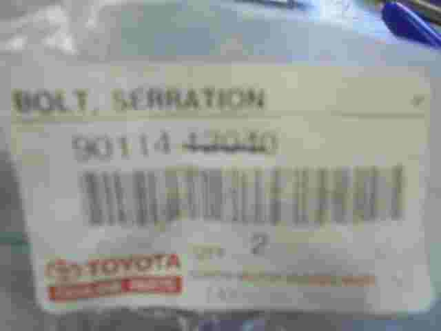 Bolt Serration Toyota Land Cruiser Prado Lexus GX 470 9011412040 90114-12040