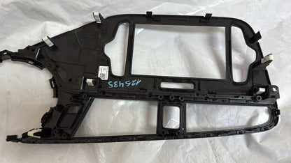 Armaturenbrett Mittelleiste Kia Ceed 2 II 84740A2360 84740-A2360 97410A2200