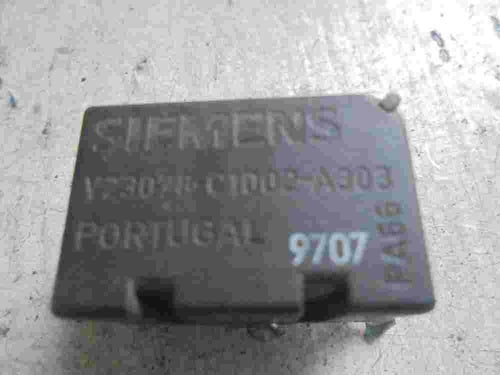Relais SIEMENS V23076C1002A303 V23076-C1002-A303