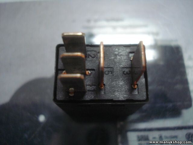 Relais Ford F57B14B192AA F57B-14B192-AA G1UHQ PA66-GF25