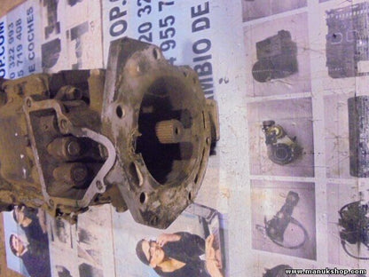 Schaltgetriebe Getriebe Mitsubishi Pajero Montero L040 2.5 TD MO11S5A001 H23754