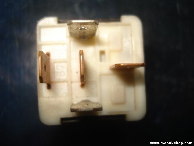 Relais Volvo 940 960 850 V40 S40 V90 9130269 HELLA 4RA00351073 4RA 003 510-73