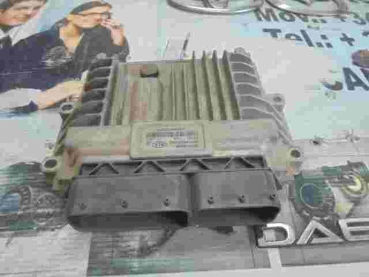 Motorsteuergerät Kia Carnival 391044X930 39104-4X930 DDCR R0412C050A