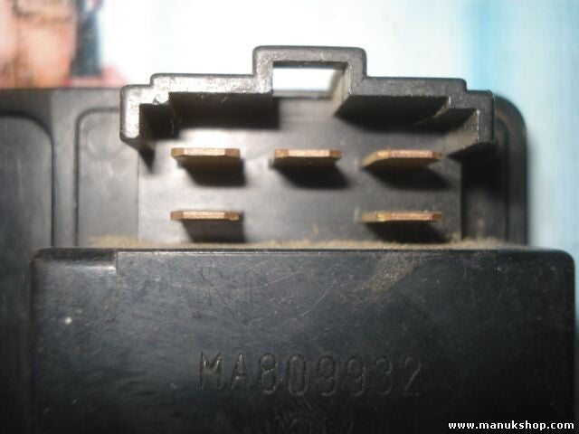 Relais Mitsubishi Pajero II V20 91-00 MA809932