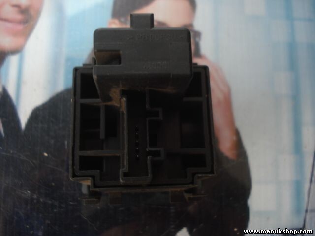 Leuchtweitenregelung Schalter Renault Clio Megane Bj.02-07 8200095495B
