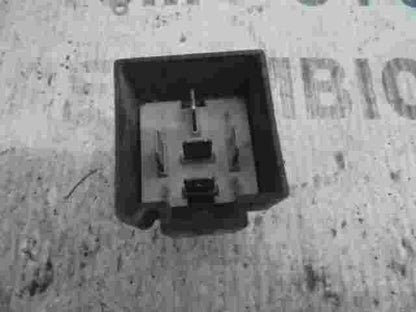 Relais Chrysler 83159