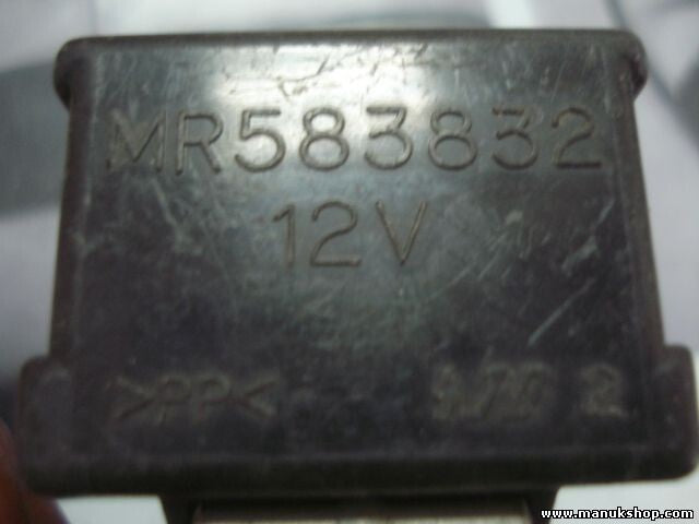 Karosseriesteuergerät Mitsubishi Pajero 2002 12V MR583832