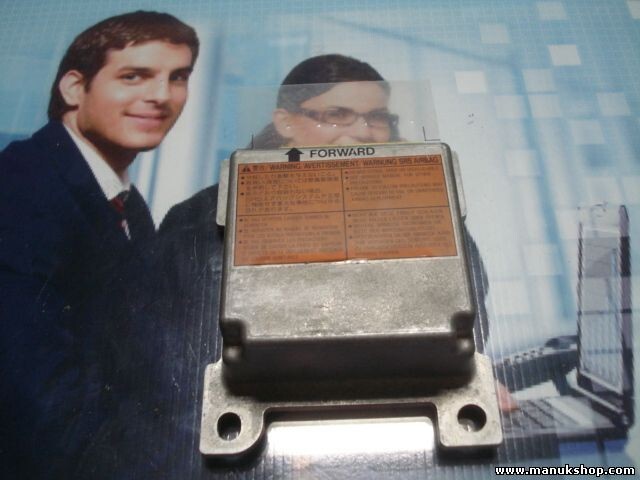 Airbagsensor Airbagsteuergerät Nissan Maxima 3 S 988204Y715