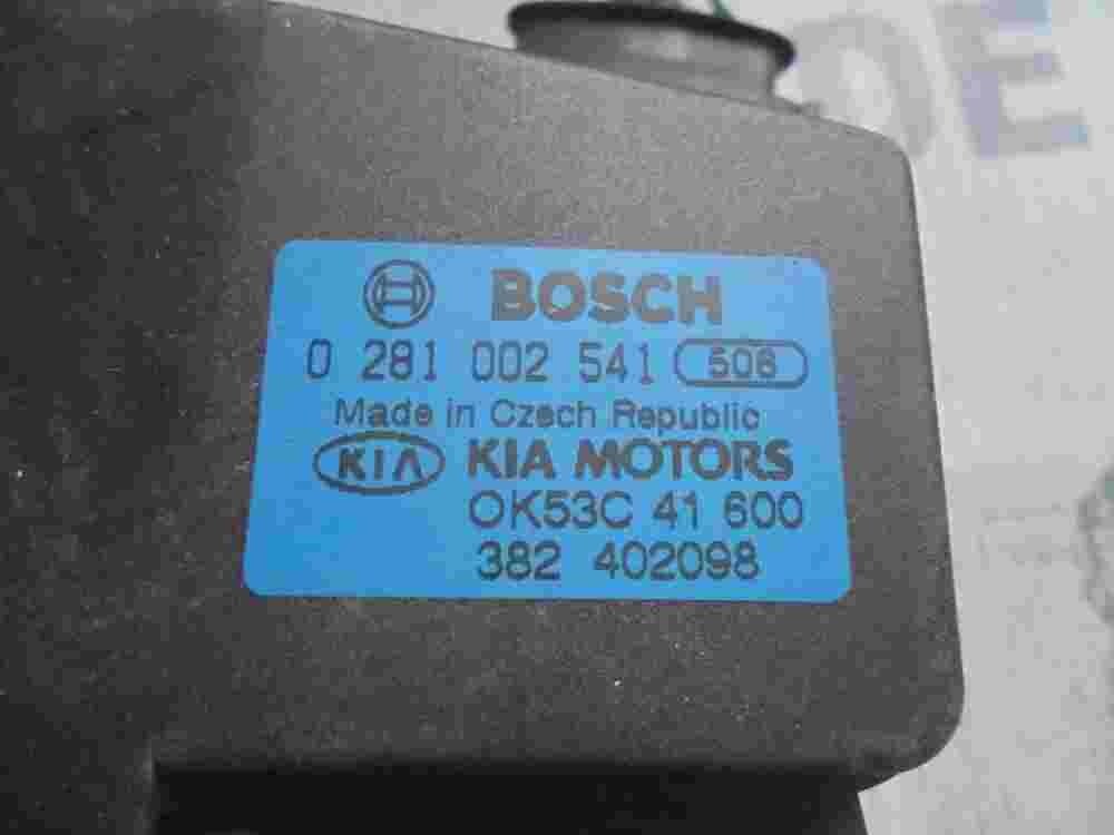 Gaspedalpotentiometer KIA Carnival 2.9 0281002541 0 281 002 541 OK53C 41 600