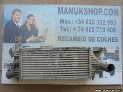 Ladeluftkühler Nissan Pathfinder R51 BEHR 14461EB360 14461-EB360 F6864