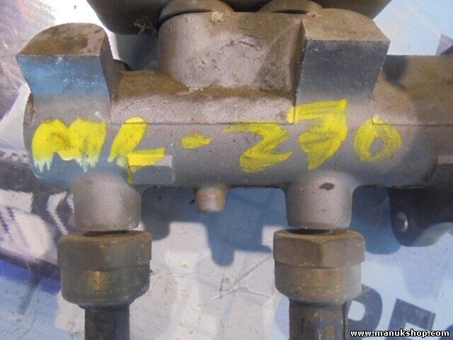 Hauptbremszylinder Mercedes W163 ML 270 26612501073 ATE 26051383041