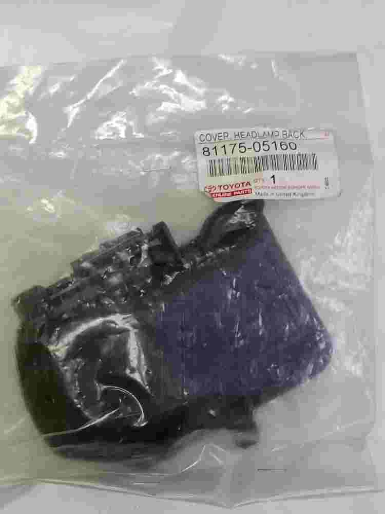 Cover Headlamp Back  Toyota Avensis II 8117505160 81175-05160
