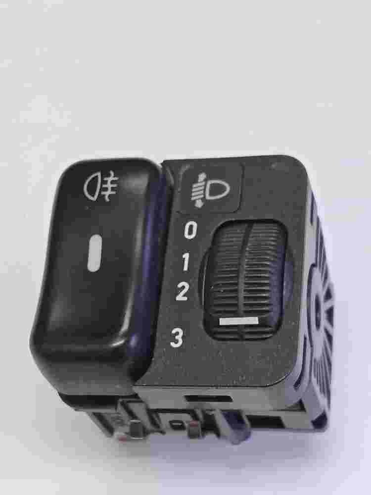 Nebelscheinwerfer Schalter  Mercedes Sprinter W901 W904 0075451624 007 545 16 24