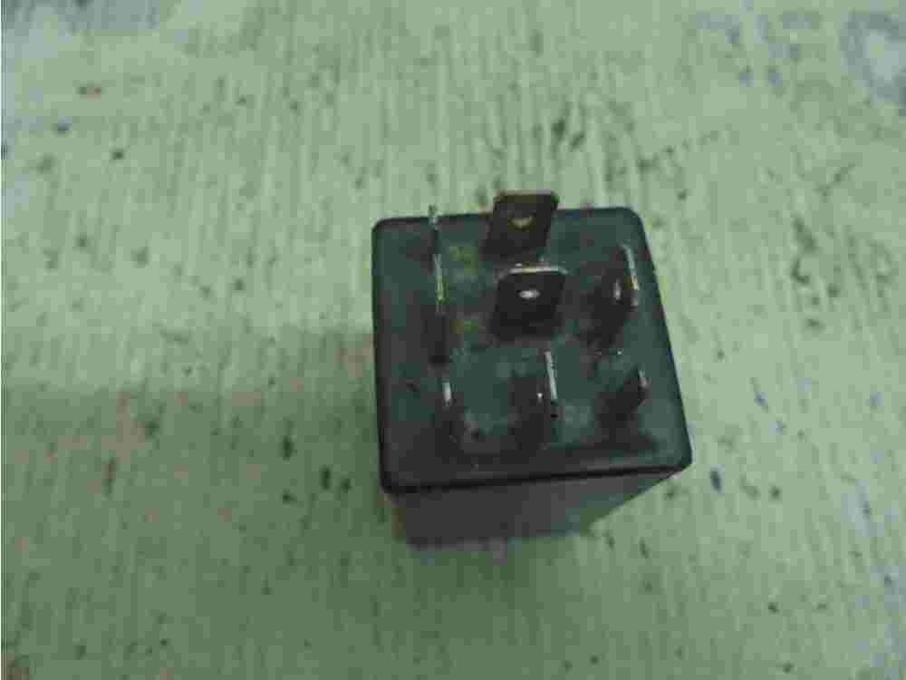 Lampenkontrolle Relais Saab 900 9000 5KG00567500 5KG 005 675-00 HELLA 9524836