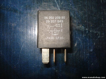 Relais Citroen Peugeot ALFA Romeo FIAT LANCIA 9620220980 96 202 209 80 29201043