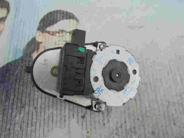 Stellmotor Heizung BMW 7 E38 SR4 8391378 8 391 378 BEHR 0284904 02 849 04