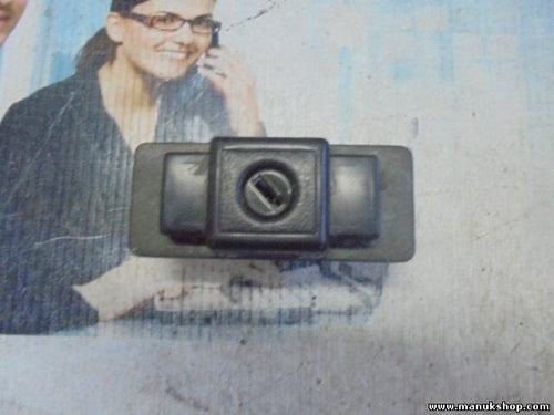 Handschuhfach schloss Mitsubishi Pajero Montero L040 (1982–1990) MB652136