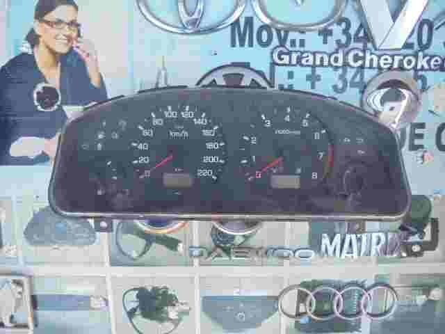 Kombiinstrument Tacho Nissan Primera P11 L8 248102F114 24810-2F114  431220B