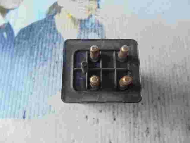 Relais Kickdown Abschaltung Mercedes-Benz W202 W124 W210 0035455005 LK 05391070