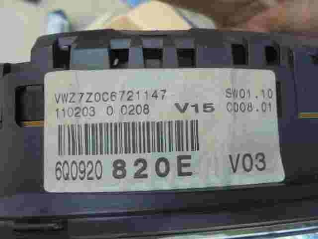 Kombiinstrument Tacho VW Pol 6Q0920820E 6QO920820E VWZ7Z0C6721147 11020300208