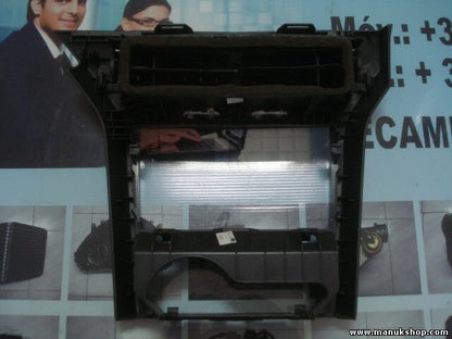 Mittelkonsole Opel Astra H 13141091 13 141 091 13141085 24465731 330188061