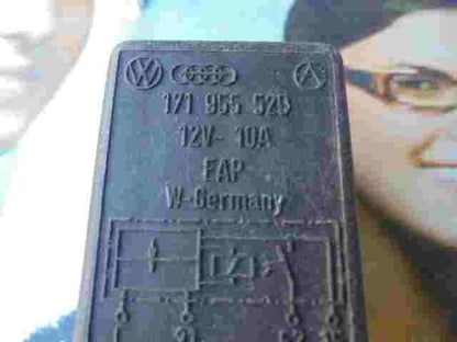 Wischerrelais VW Volkswagen Golf II Audi 171955529 171 955 529 12V-10A EAP