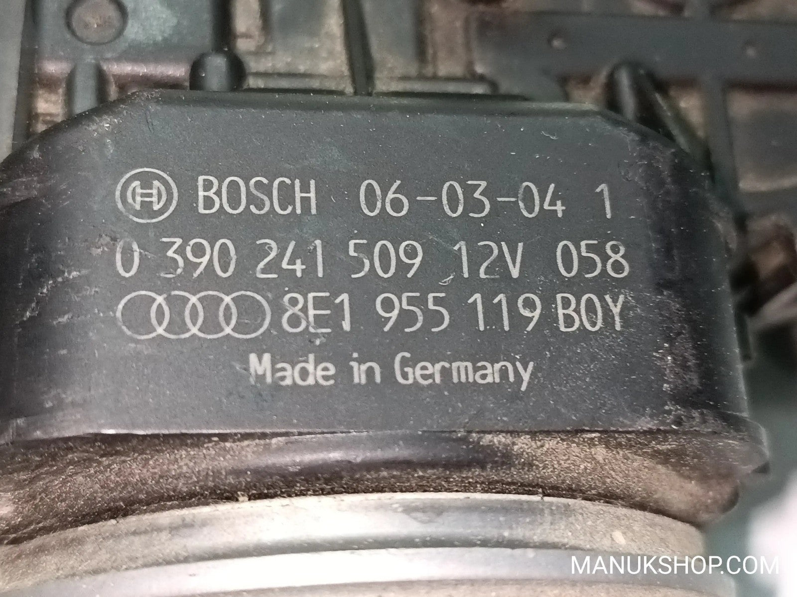 Scheibenwischermotor Audi A4 8E1955119 8E1 955 119 BOSCH 0390241509