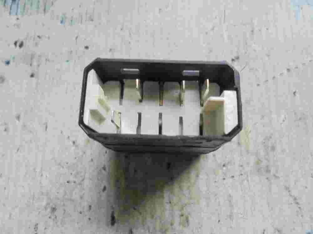 Schalter Mercedes-Benz 0035458707 003 545 87 07 32032306 3203.2306