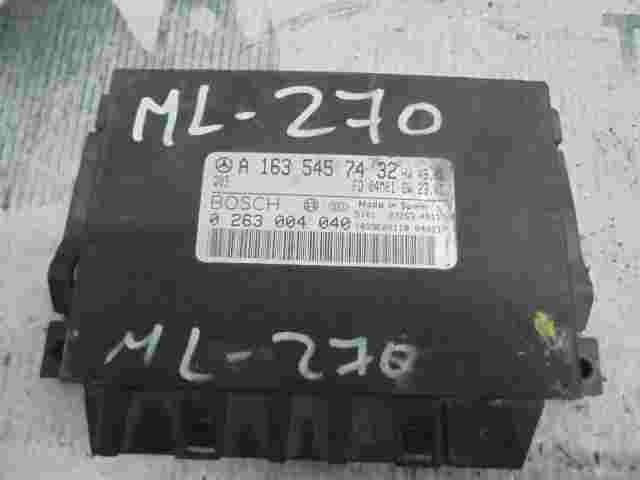 Steuergerät Einparkhilfe Mercedes-Benz ML 270 Q03 A1635457432 0263004040 FD04M01