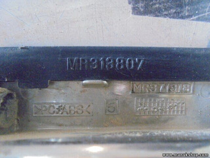 Türgriff Aussentürgriff außen hinten links Mitsubishi Montero MR371317 MR313808