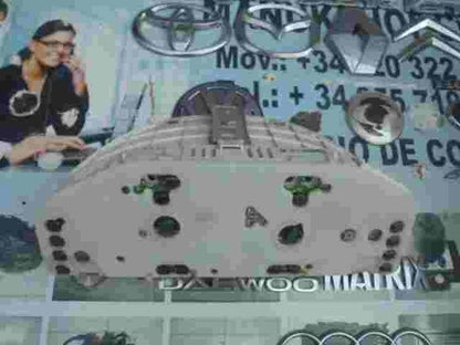 Kombiinstrument Tacho  Mazda 323F 7MBH1CB 7130 YNS