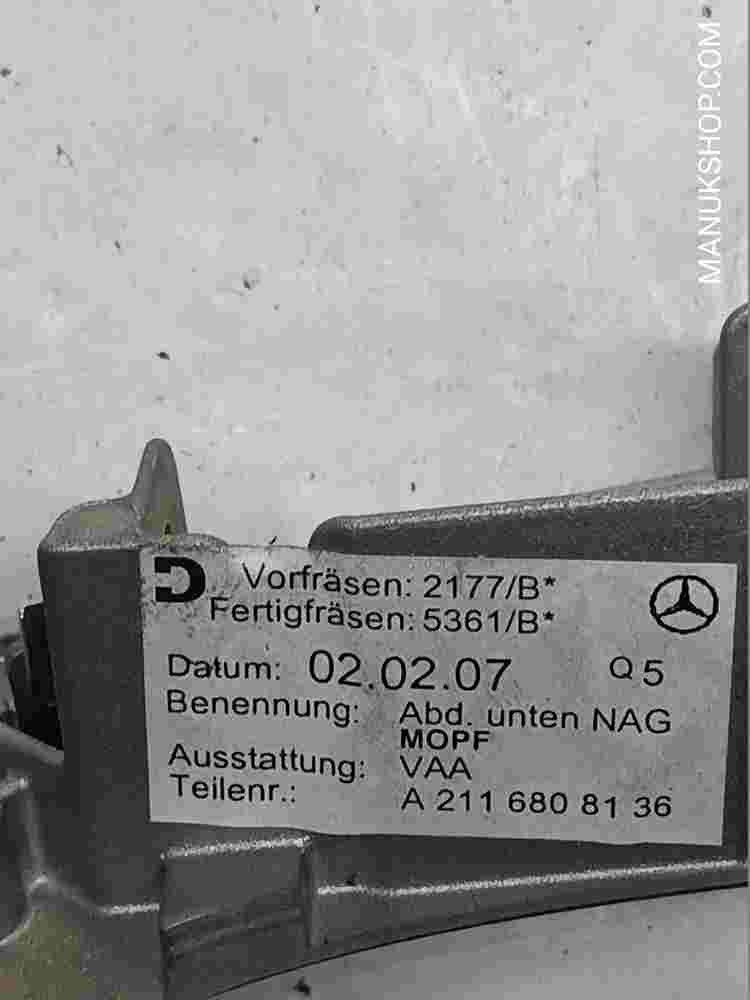 Mittelkonsole Mercedes Benz  W211 A2116808136 90537SA 1414BC 90308QA DSZF749402