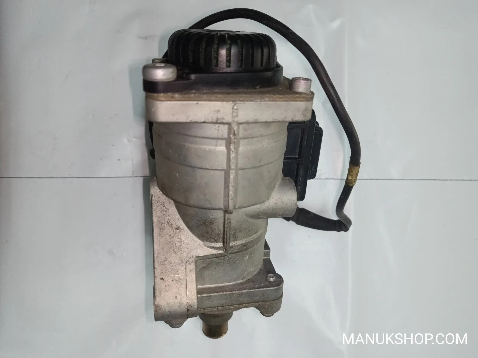 Hauptbremszylinder Iveco EuroCargo Daf Man K002406 504173737 504173735 DX65D