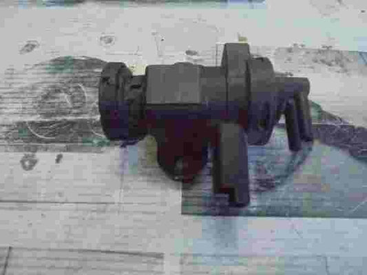 Magnetventil Unterdruckventil BMW X5 E70 Audi A4 B6 Mercedes W204 6116305